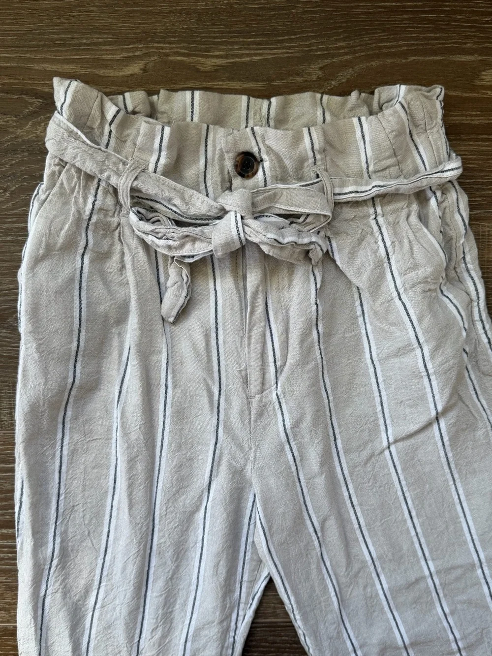H&M High-Waist Paperbag Tie-Waist Linen Blend Pants - Cream and blue Stripe